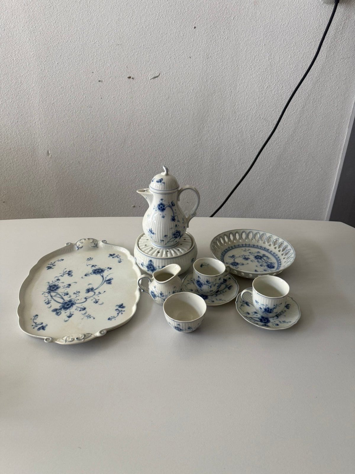 vintage porseleinen servies van Victoria Blue, model No.7050, Ophalen of Verzenden