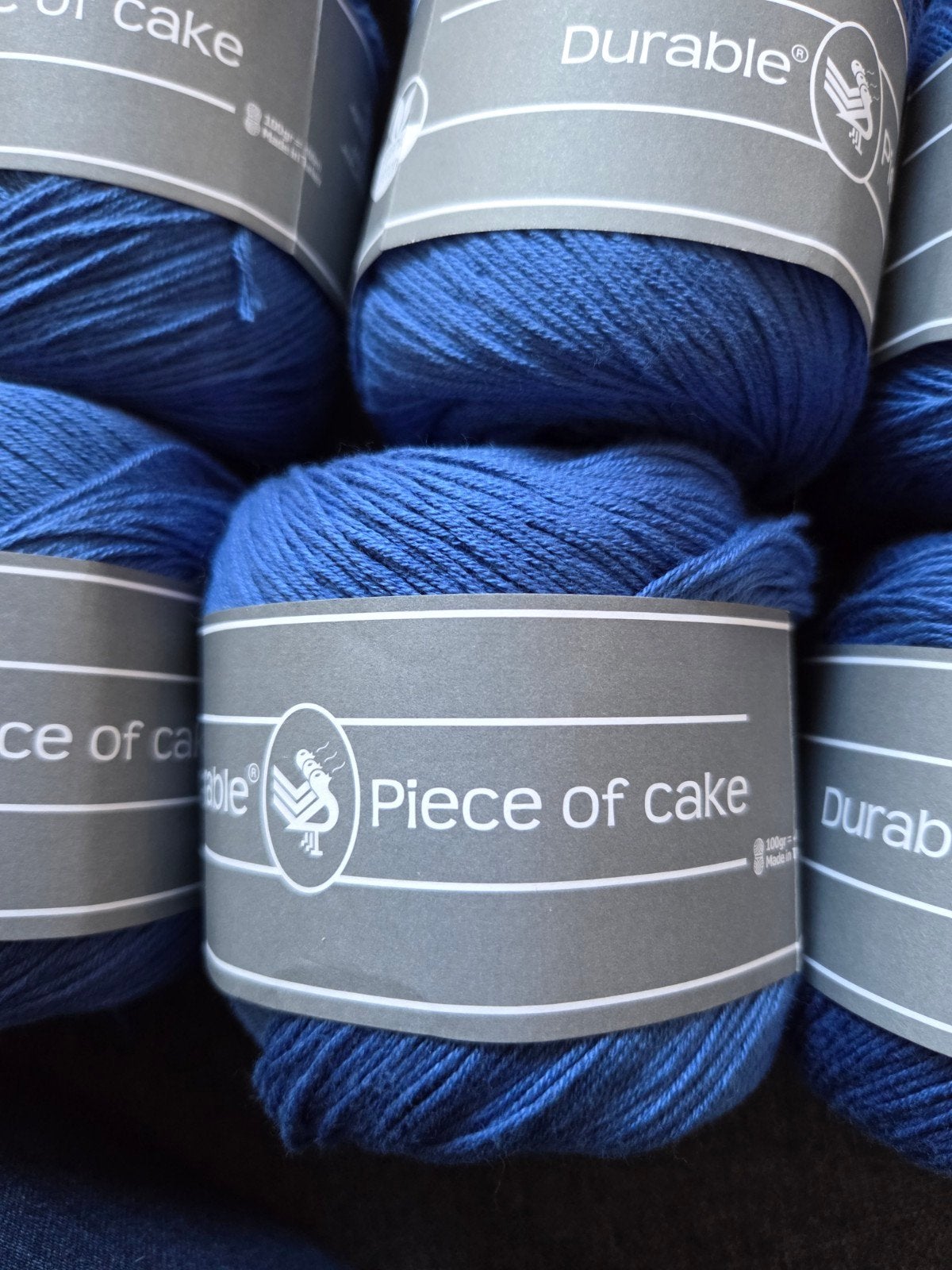 Zolderopruiming durable piece of cake color 7003 bleuberry, Hobby en Vrije tijd, Ophalen of Verzenden, Nieuw, Breien of Haken