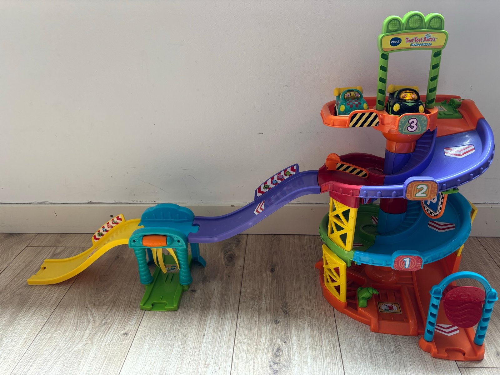 VTech Toet Toet Auto's Parkeergarage met 2 auto's, Kinderen en Baby's, Ophalen, Gebruikt
