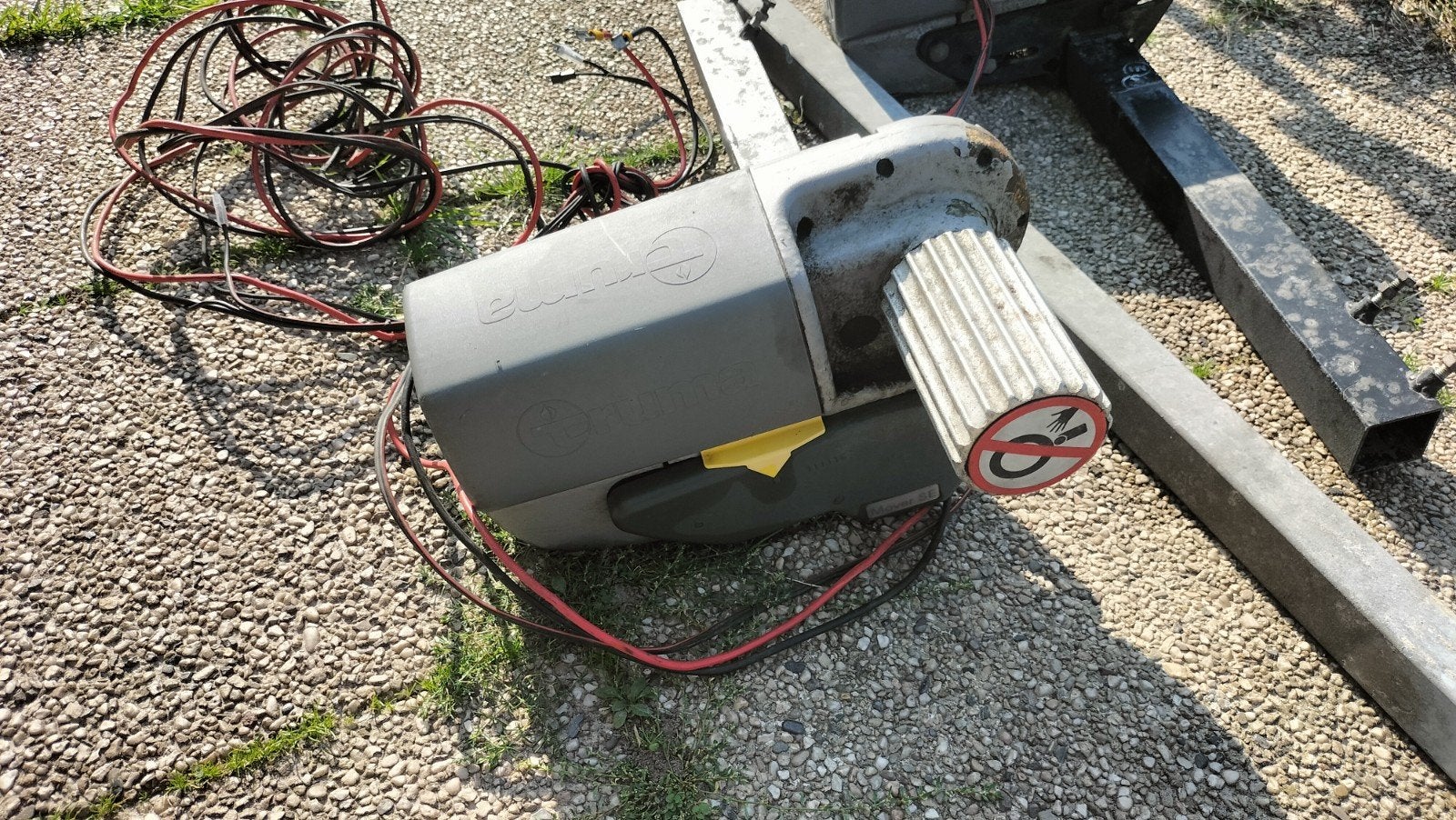 Truma Mover Motoren SE, Ophalen