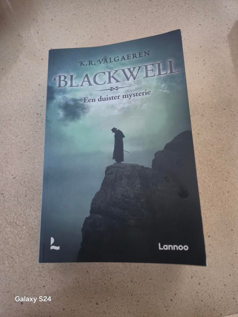 Blackwell - Een duister mysterie (K.R. Valgaeren), Ophalen of Verzenden, Zo goed als nieuw, K.R. Valgaeren, Nederland