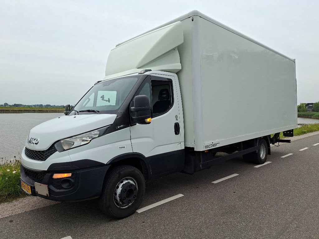 Iveco Daily 70-170 met grote meubelbak, Auto's, Euro 5, Electronic Stability Program (ESP), Zwart, 4 cilinders