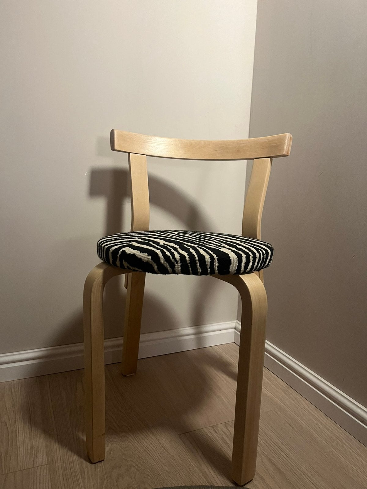 Alvar Aalto 68 Finse Design Stoel, Huis en Inrichting, Overige kleuren, Ophalen of Verzenden, Zo goed als nieuw, Eén