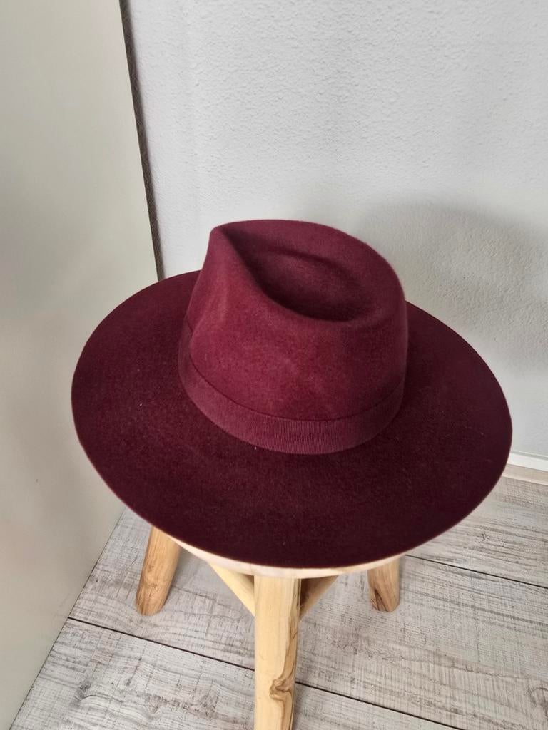 Hoed Spicy Scarves Amsterdam bordeaux, 56 of 57 cm (M, 7 of 7⅛ inch), Verzenden, Zo goed als nieuw, Scarva