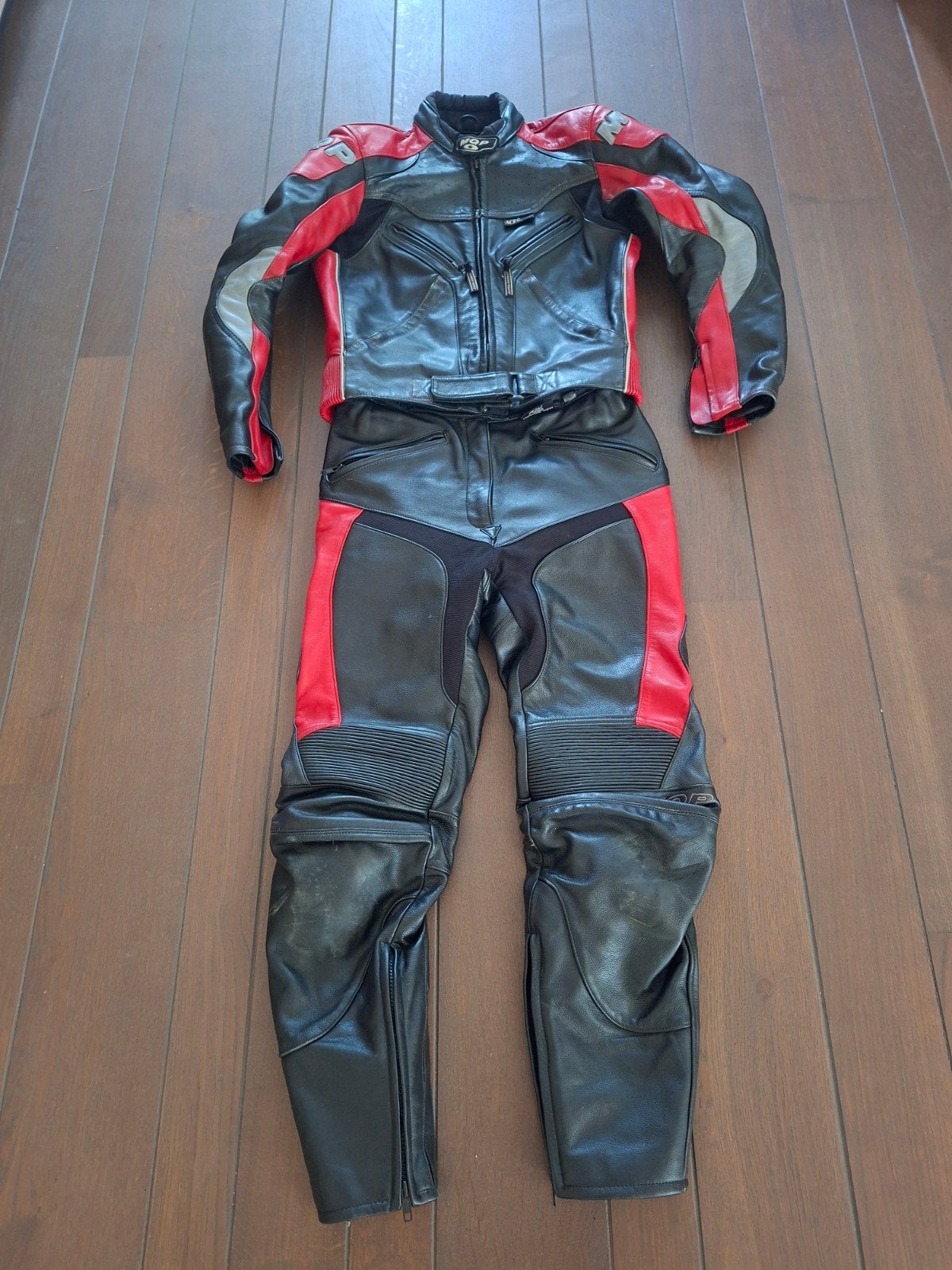 MQP Leren Motorpak Zwart/Rood - Maat 38, Motoren, Kleding | Motorkleding, Combipak, MQP, Ophalen of Verzenden, Dames