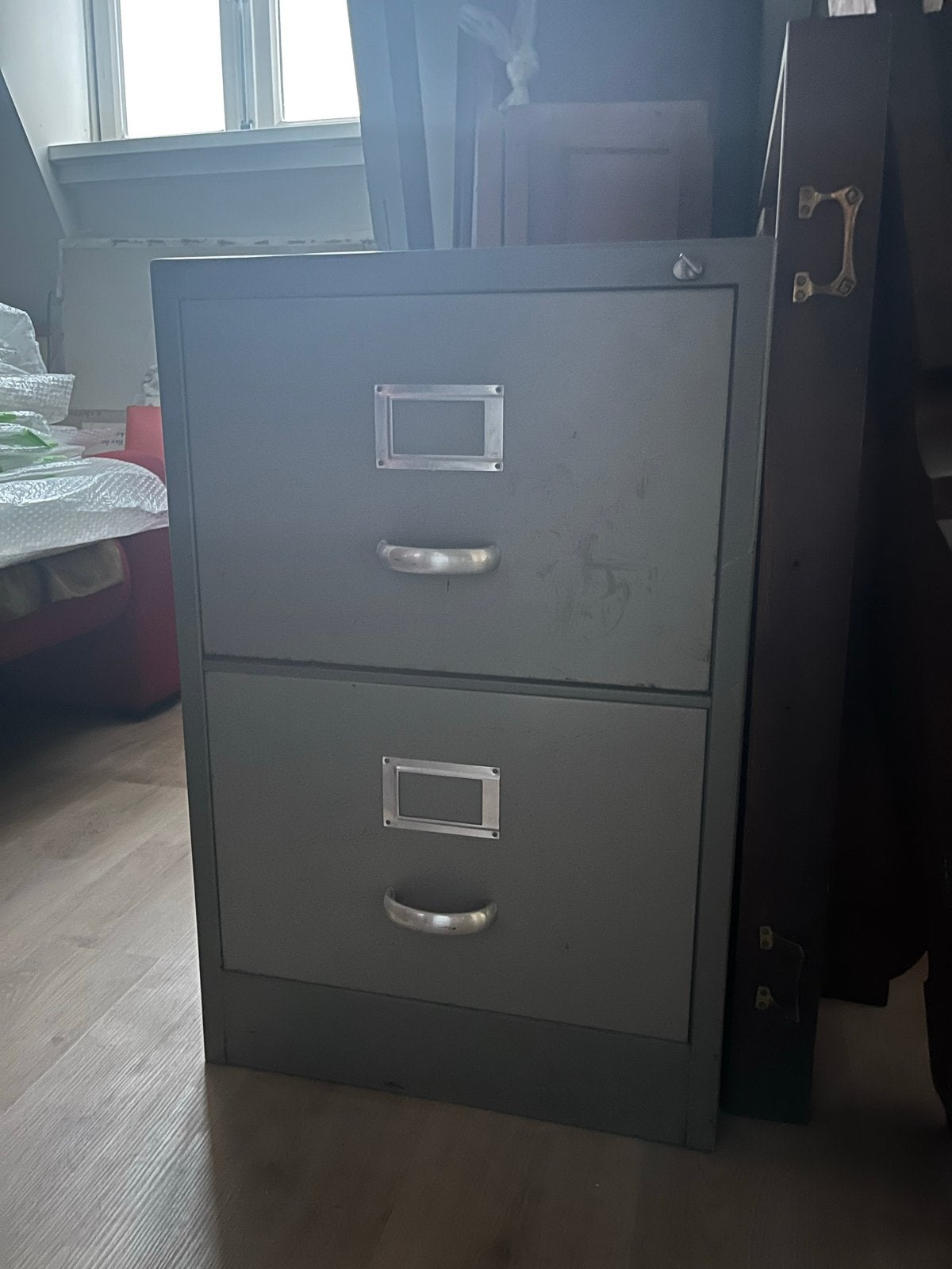 Grijze vintage archiefkast met 2 lades, Huis en Inrichting, Kasten | Roldeurkasten en Archiefkasten, Ophalen, Vintage, retro, Minder dan 50 cm