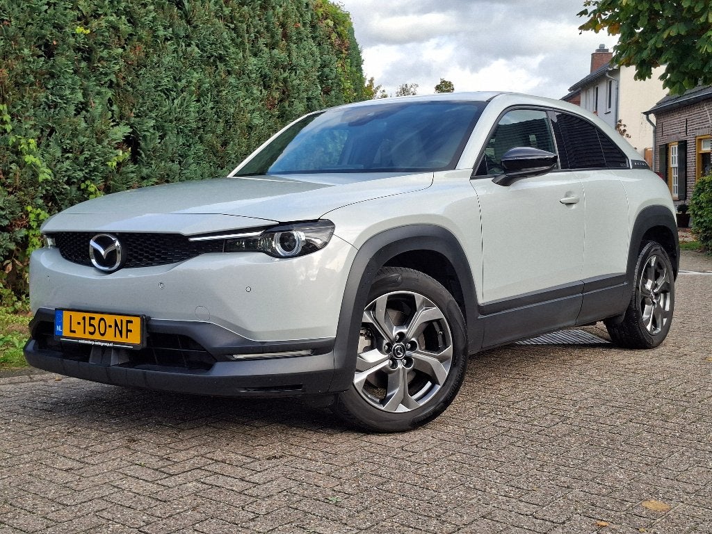 Mazda MX-30 E-skyactiv  Luxury 145pk Aut 2020 Wit, Auto's, Stof, 35 kWh, Wit, Elektrisch