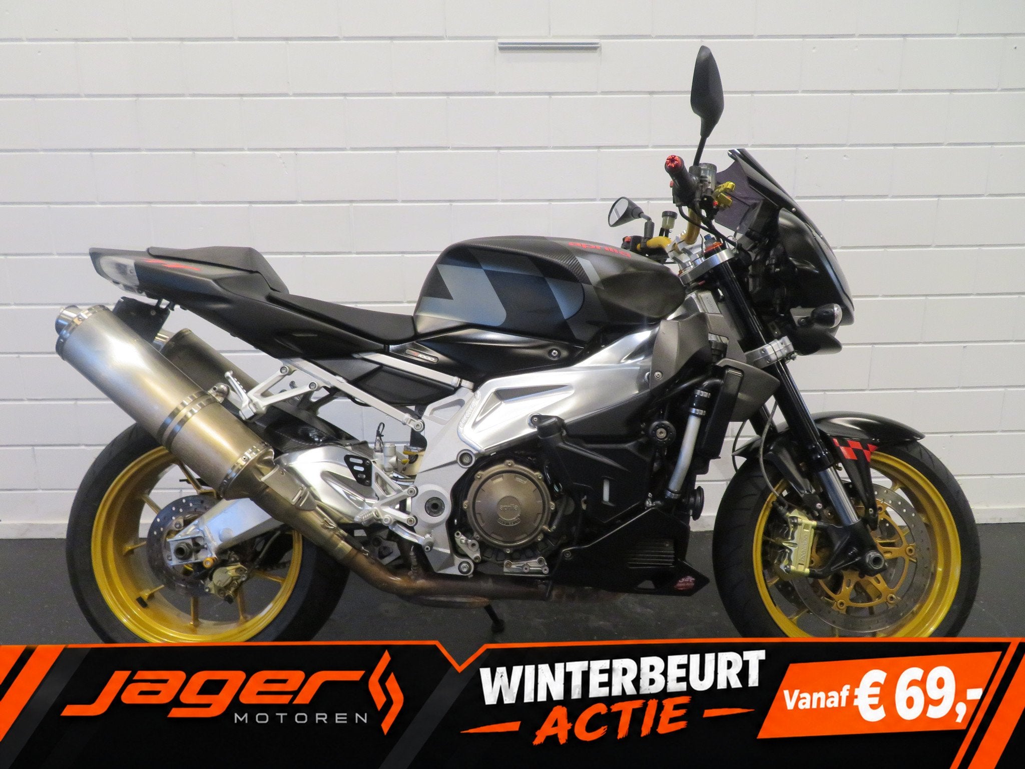 Aprilia TUONO 1000 R STOERE BIKE~! (bj 2006), Motoren, Naked bike, Gebruikt, Bedrijf