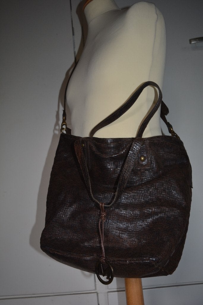 Montini, ruim bruin leren hand-/schouder tas, Sieraden, Tassen en Uiterlijk, Tassen | Damestassen, Ophalen of Verzenden, Zo goed als nieuw