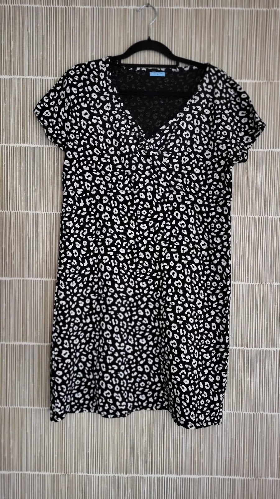 [MAAT XL] John Cabot jurk dierenprint zwart wit, Zwart, Maat 46/48 (XL) of groter, Ophalen of Verzenden, Zo goed als nieuw