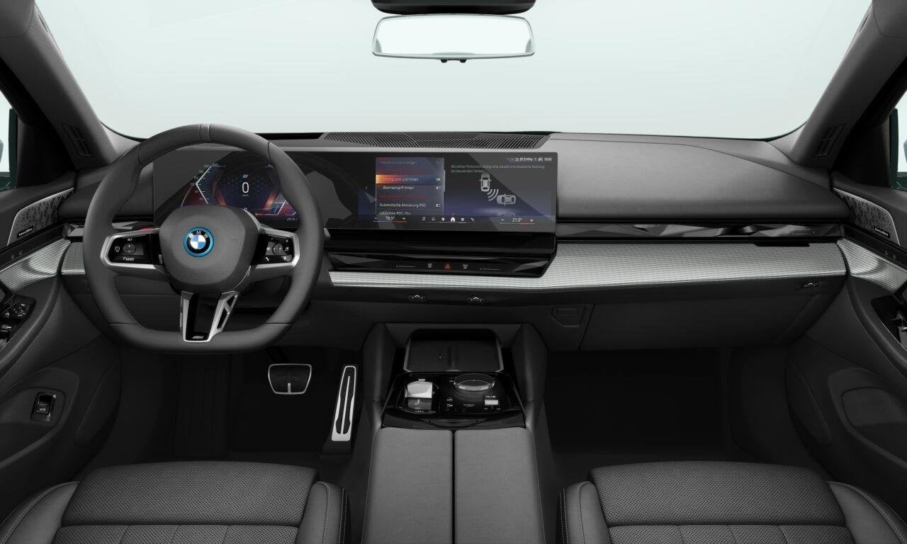 BMW i5 eDrive40 M Sport Edition M Sportpakket Pro | Innovati, Automaat, 2095 kg, 510 min, Zwart