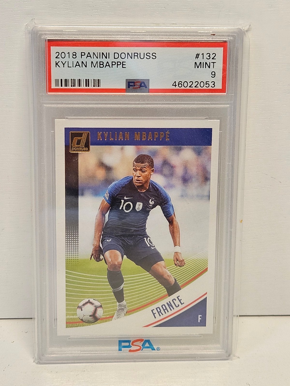 2018 Panini Donruss Kylian Mbappé PSA 9 Mint, Ophalen of Verzenden, Zo goed als nieuw, Buitenlandse clubs, Spelerskaart