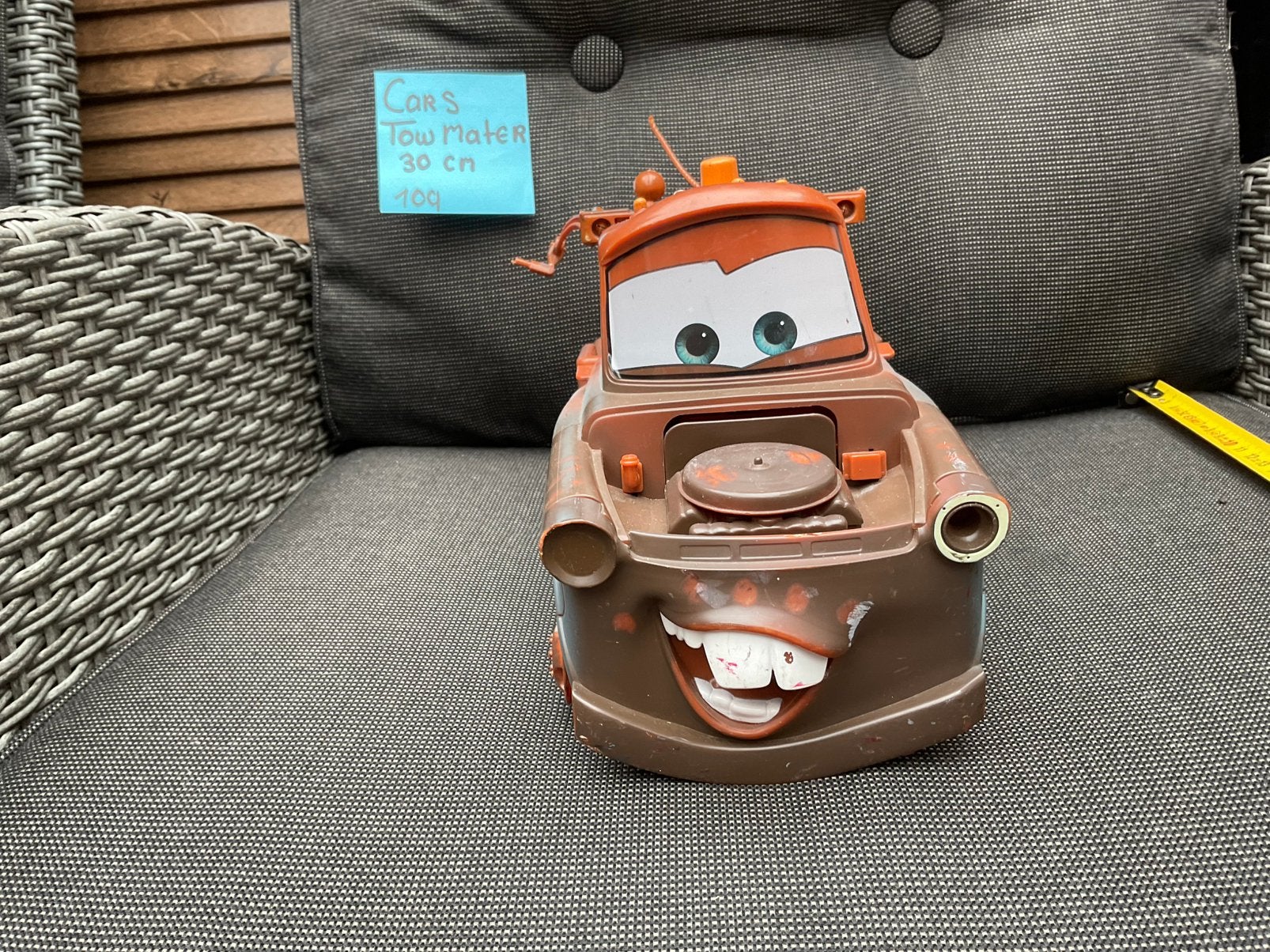 Gebruikte grote Disney CARS Tow Mater 29/30cm, Ophalen, Overige figuren, Gebruikt, Beeldje of Figuurtje