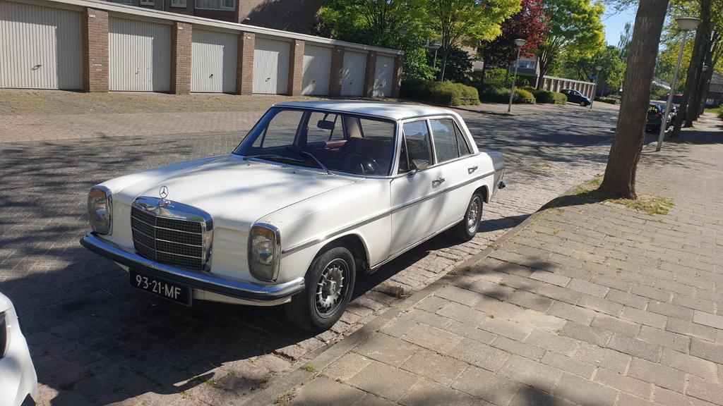 Mercedes-Benz 200-Serie 2.80  1970 Wit lpg, Auto's, Wit, Origineel Nederlands, Handgeschakeld, Particulier