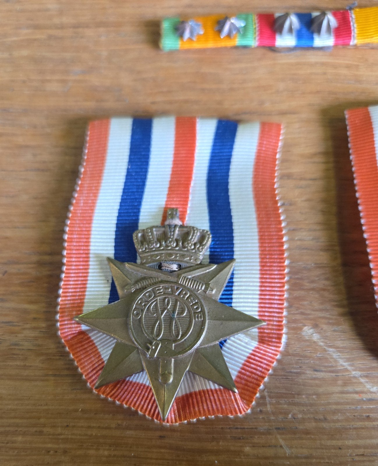 WO2 medaillebalk Ned Indie ereteken onderscheiding, Verzamelen, Lintje, Medaille of Wings, Ophalen of Verzenden, X, Nederland