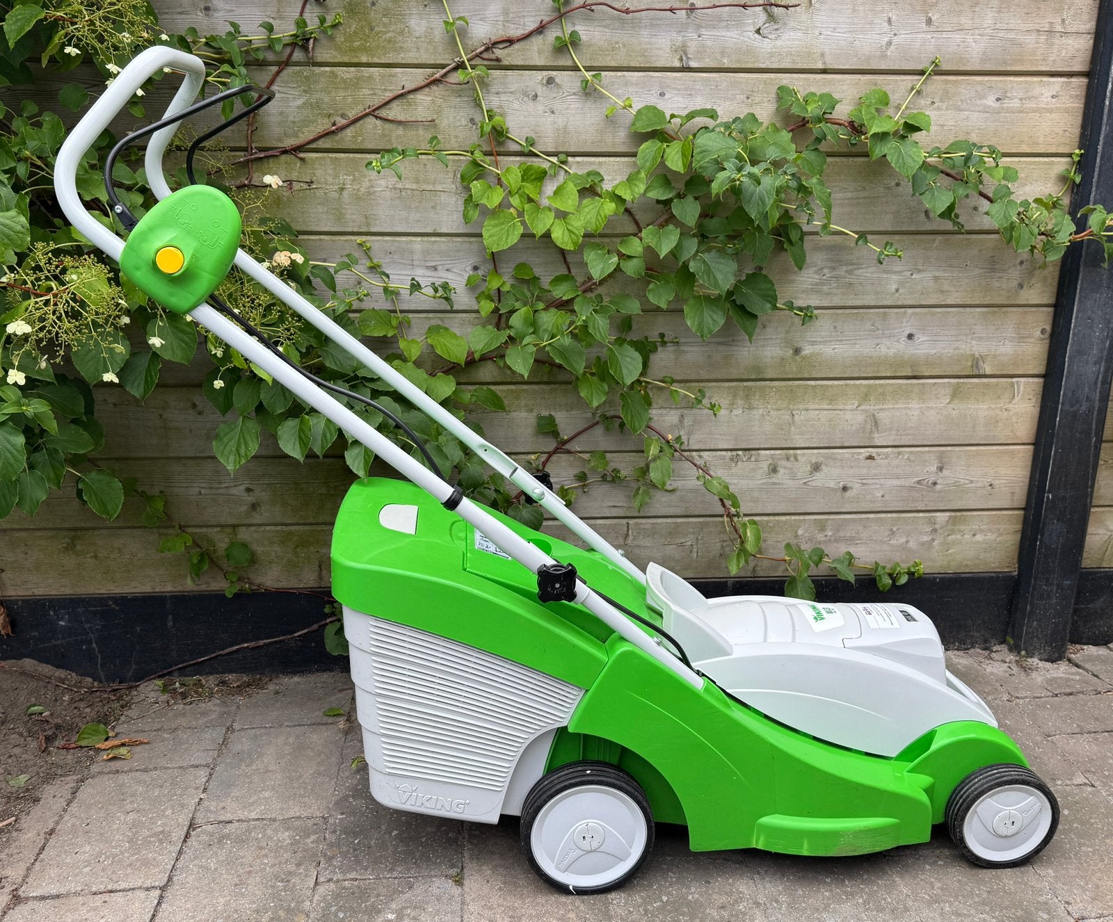 Viking MA 339 op accu, Tuin en Terras, Ophalen, Cirkelmaaier, Gebruikt, Accu-grasmaaier