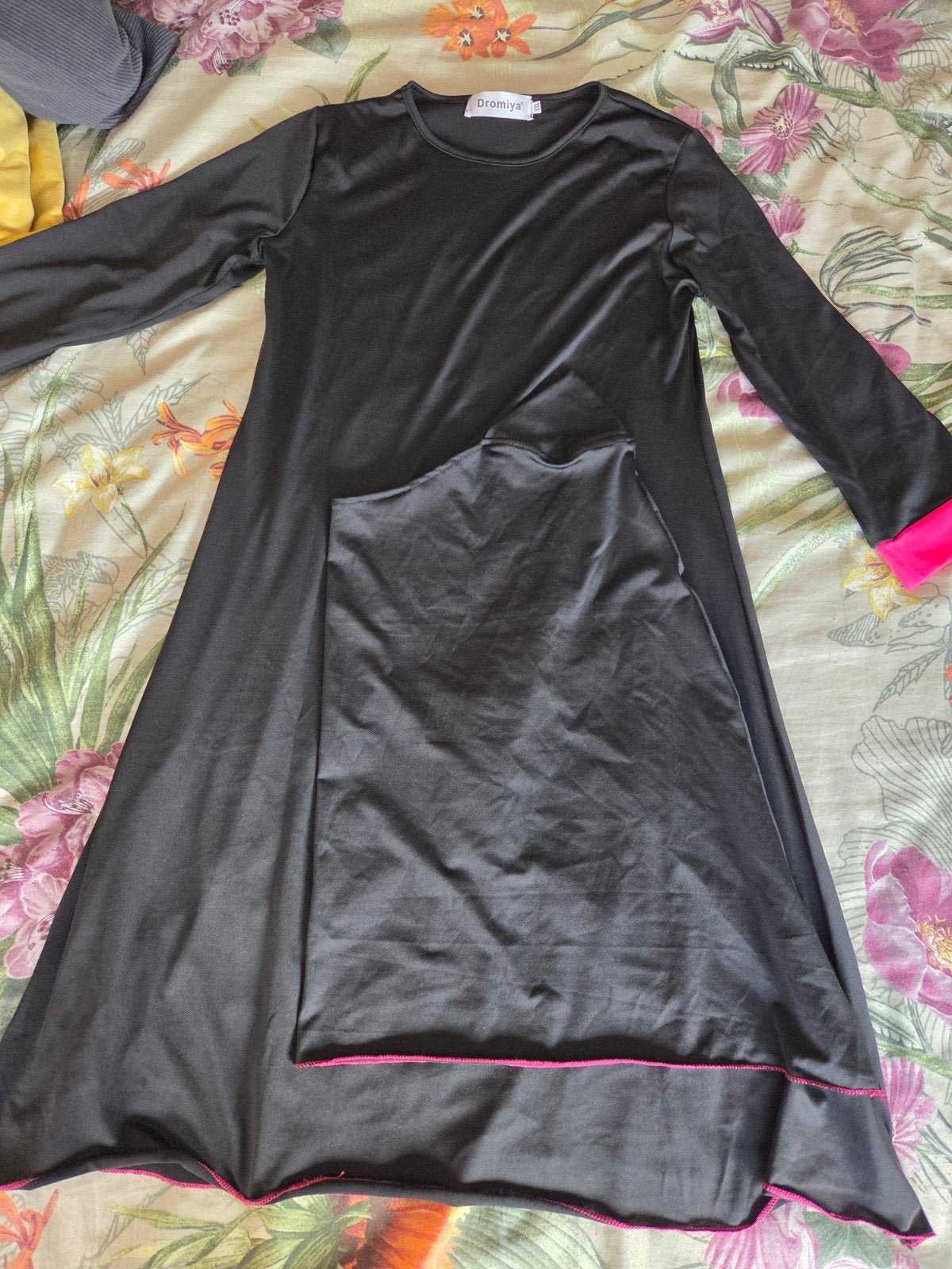 Meisje abaya zwart met roze + hoofddoek tussen 4 tot 6 jr, Kinderen en Baby's, Ophalen of Verzenden, Nieuw, Meisje
