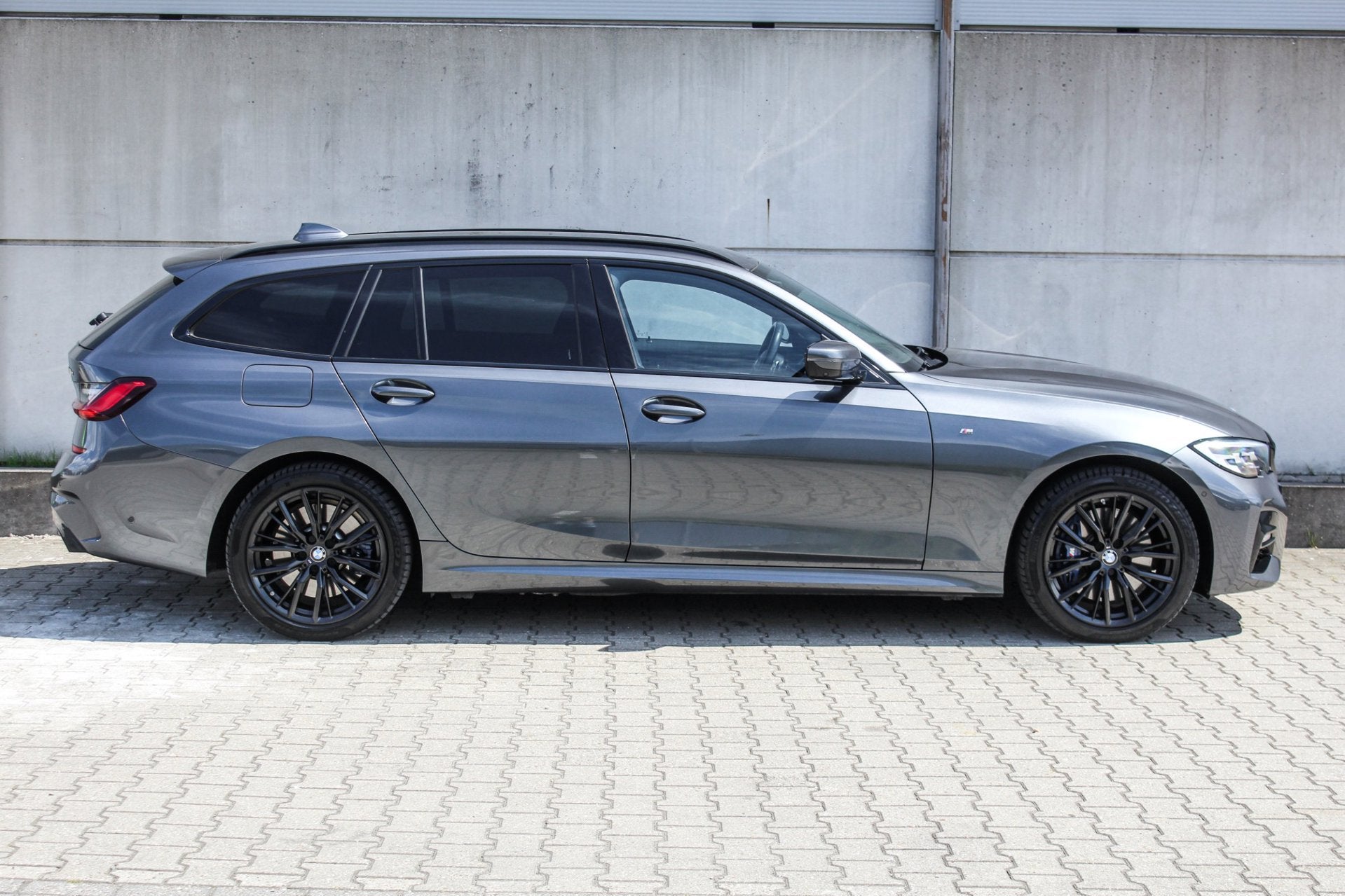 Foto 5 van BMW 3-serie Touring 330e xDrive High Executive - trekhaak -