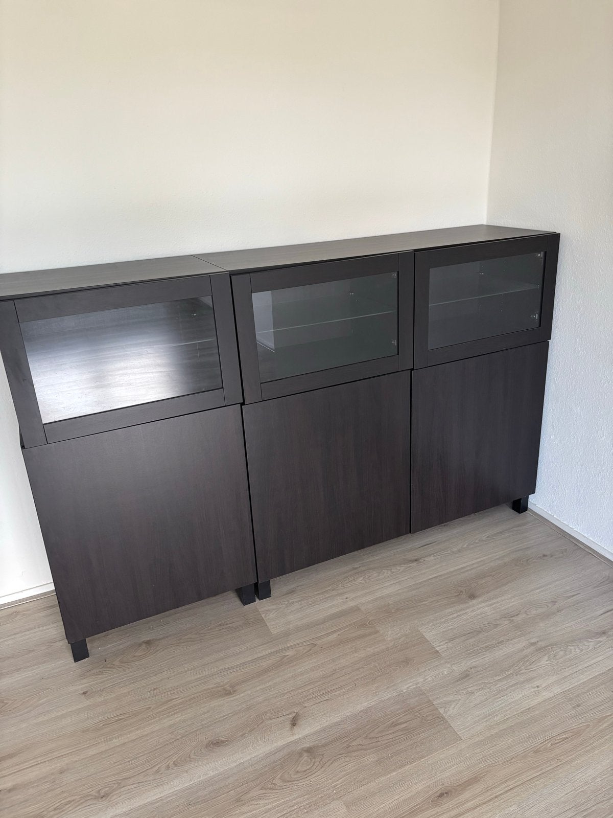 IKEA Bestå kast met deuren en glazen vitrines - 180x42x112 c, Huis en Inrichting, Ophalen, 150 tot 200 cm, Zo goed als nieuw, 25 tot 50 cm