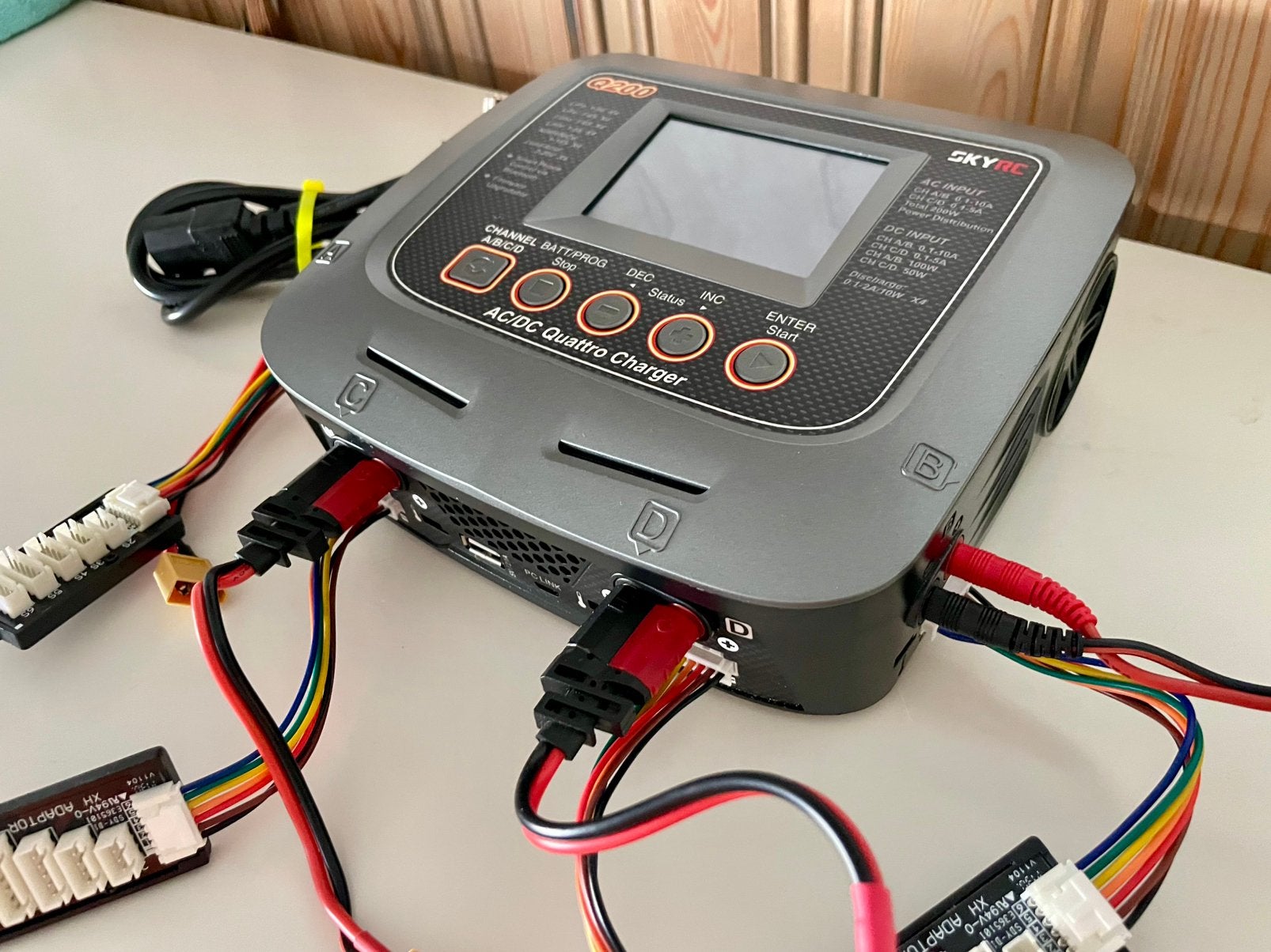 Skyrc q200 lipo lader, Verzenden, Zo goed als nieuw