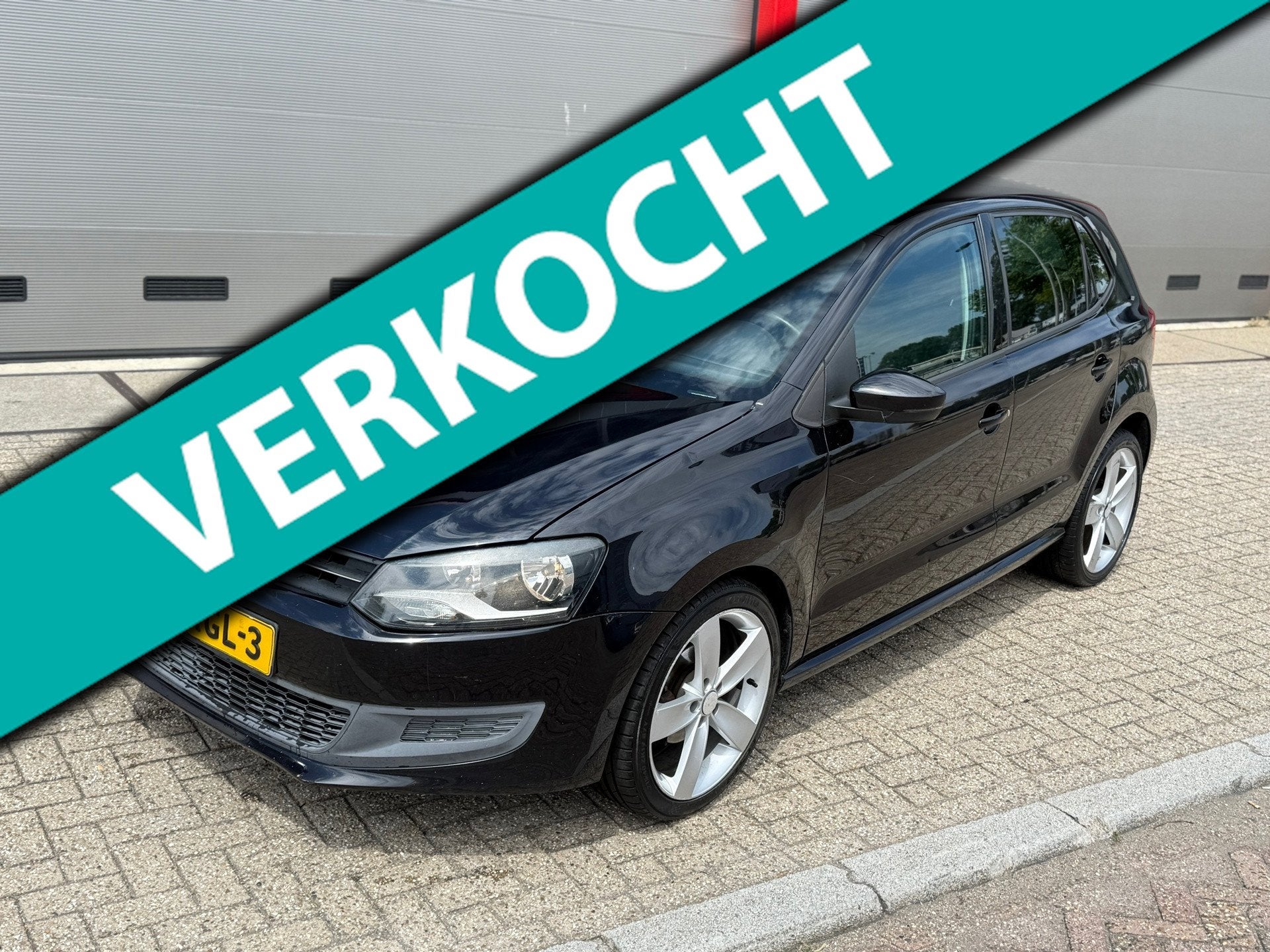 Volkswagen Polo 1.4-16V Comfortline | AUTOMAAT!, Euro 5, 86 pk, 4 cilinders, Zwart