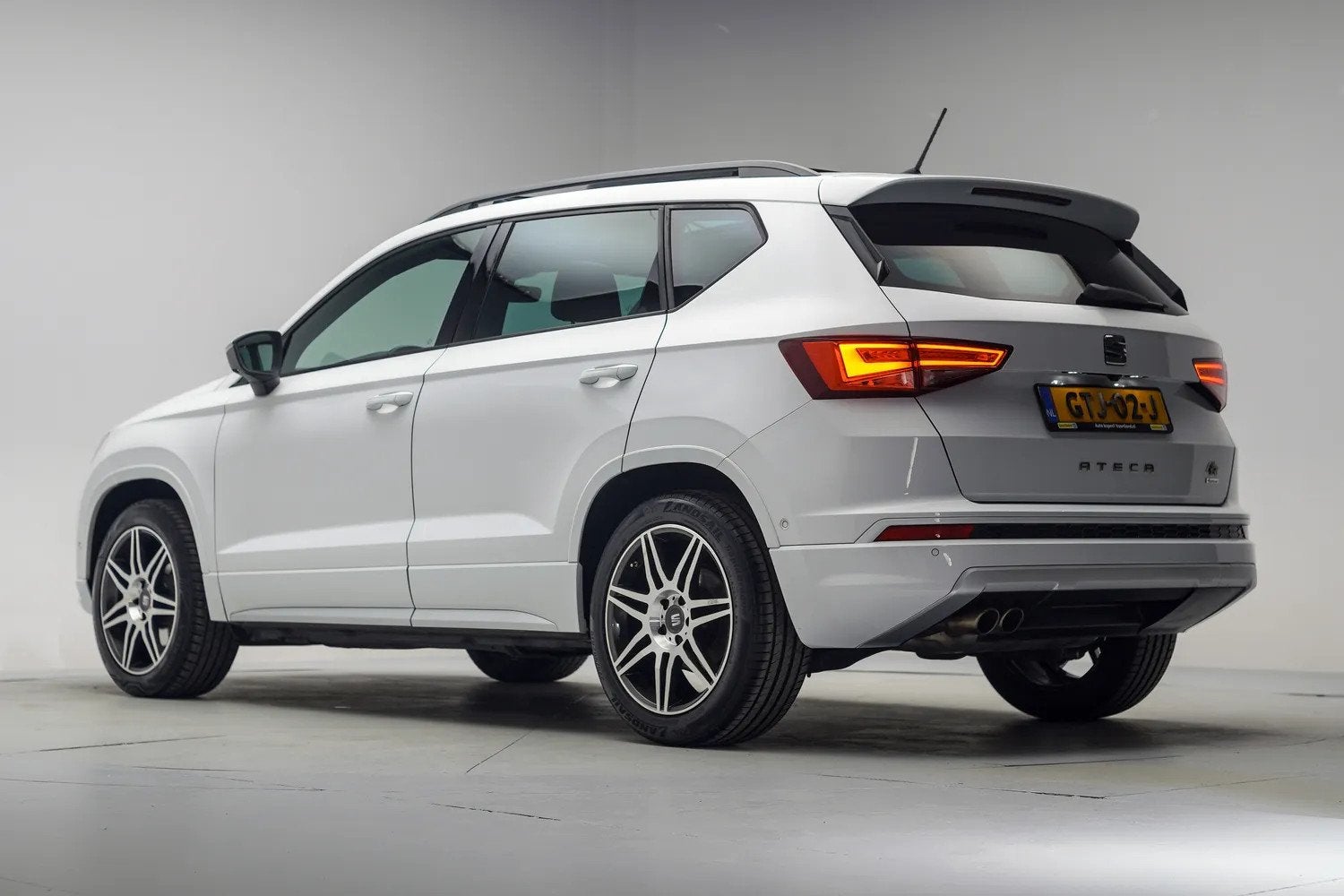 SEAT Ateca 2.0 EcoTSI FR 4DRIVE [ Schuif/kanteldak Navi Appl, Auto's, Automaat, Gebruikt, Ateca, Wit
