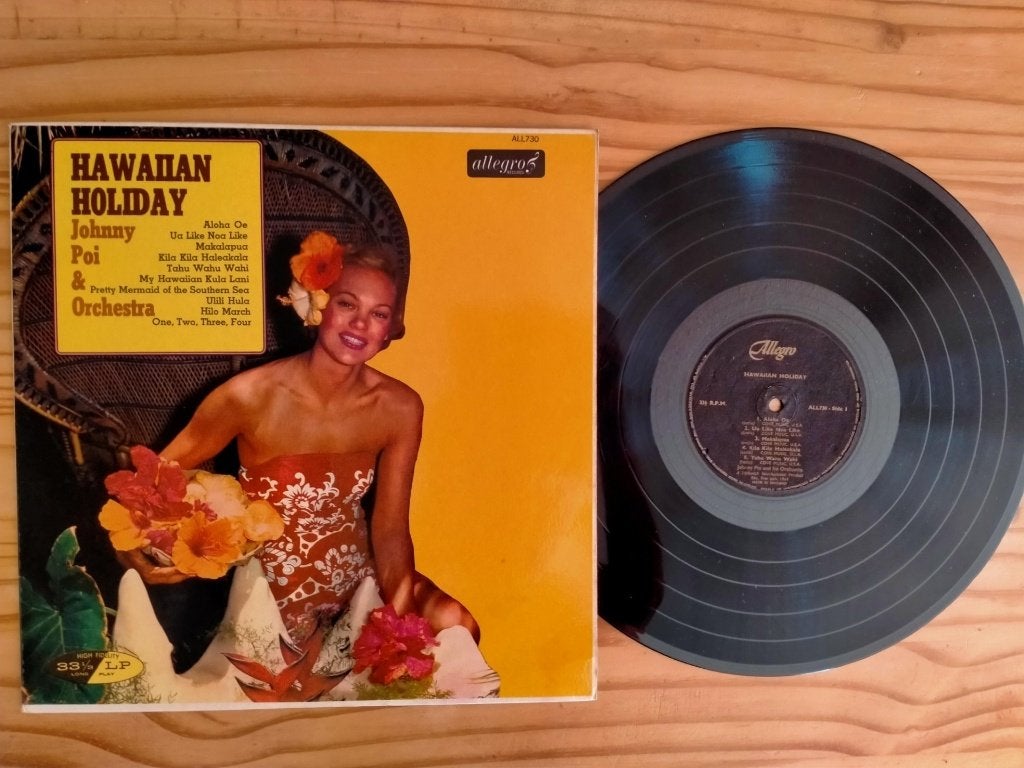 LP  -  Johnny Poi & Orchestra  –  Hawaiian Holiday  –  1964 , Inclusief binnenhoes, Ophalen of Verzenden, Zo goed als nieuw, LP