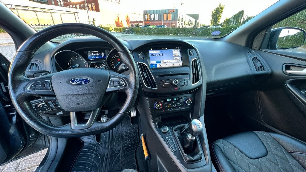 Foto 5 van Ford Focus ST-Line 182 Limited Edition | 120 van in NL
