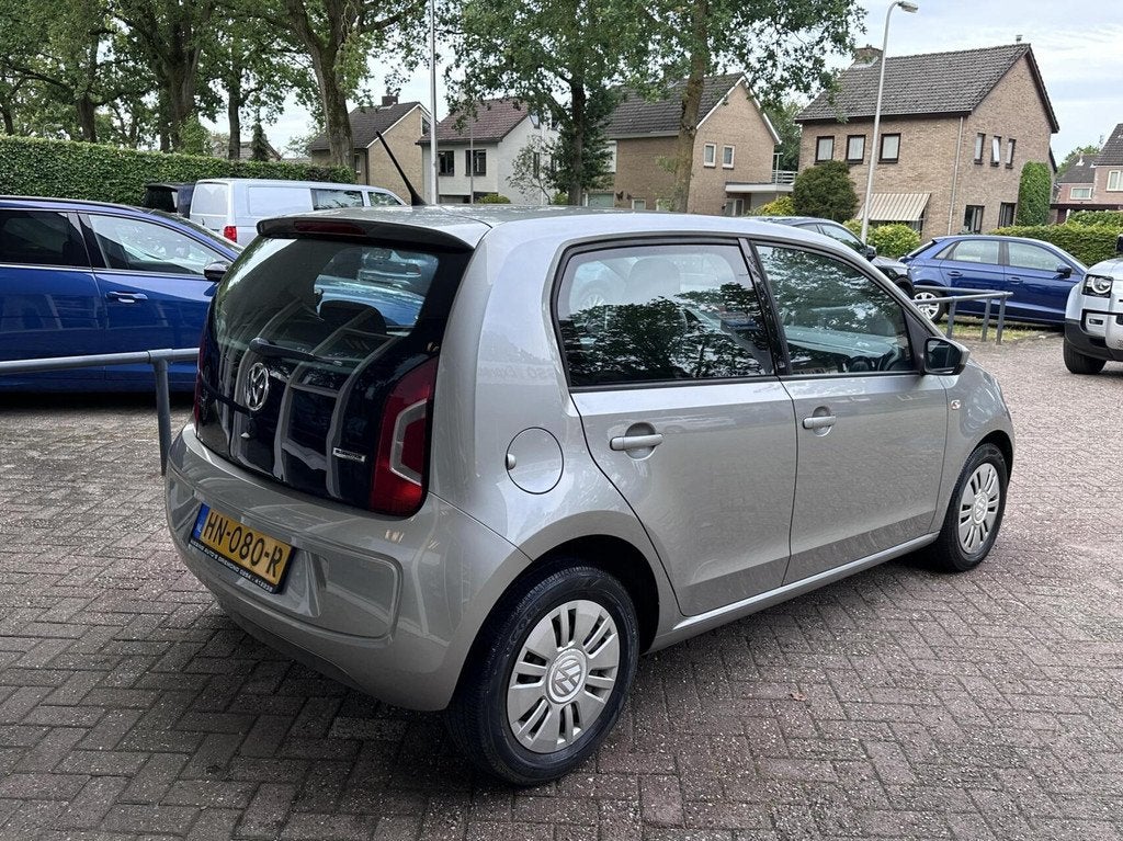 Volkswagen Up! 1.0 high up! BlueMotion Airco, Bluetooth, Nav, Auto's, Volkswagen, Voorwielaandrijving, Start-stop-systeem, Gebruikt