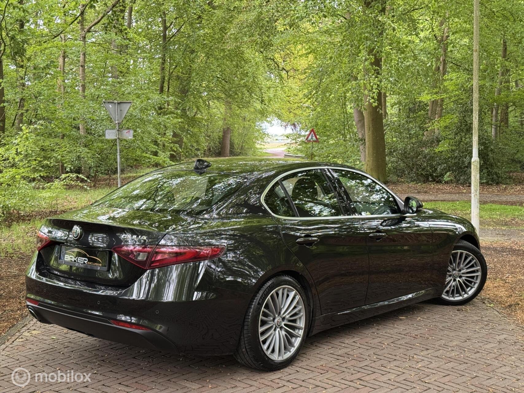 Alfa Romeo Giulia 2.2 ~ Leder ~ Top staat ~ Xenon ~, 1349 kg, Achterwielaandrijving, Gebruikt, 4 cilinders