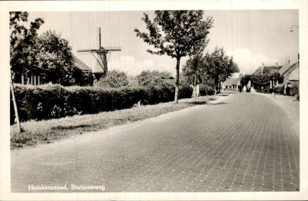 Heinkenszand - Stationsweg - Molen, Verzamelen, Ophalen of Verzenden, 1940 tot 1960, Gelopen, Zeeland