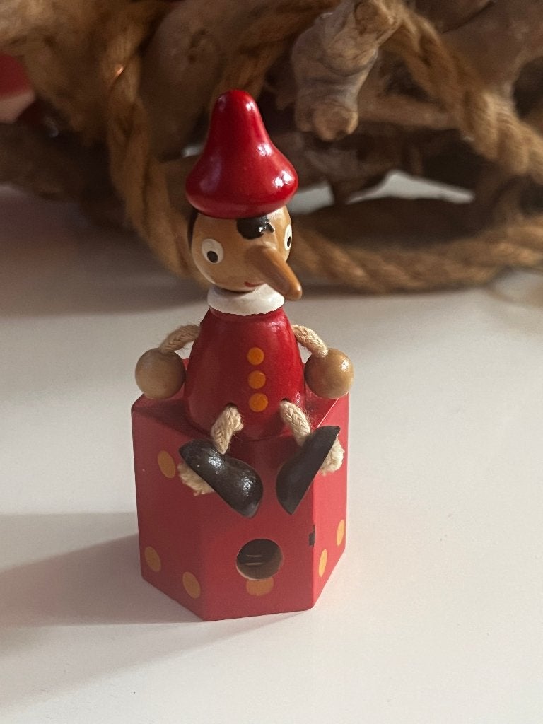 vintage houten puntenslijper Pinokkio, Ophalen, Zo goed als nieuw