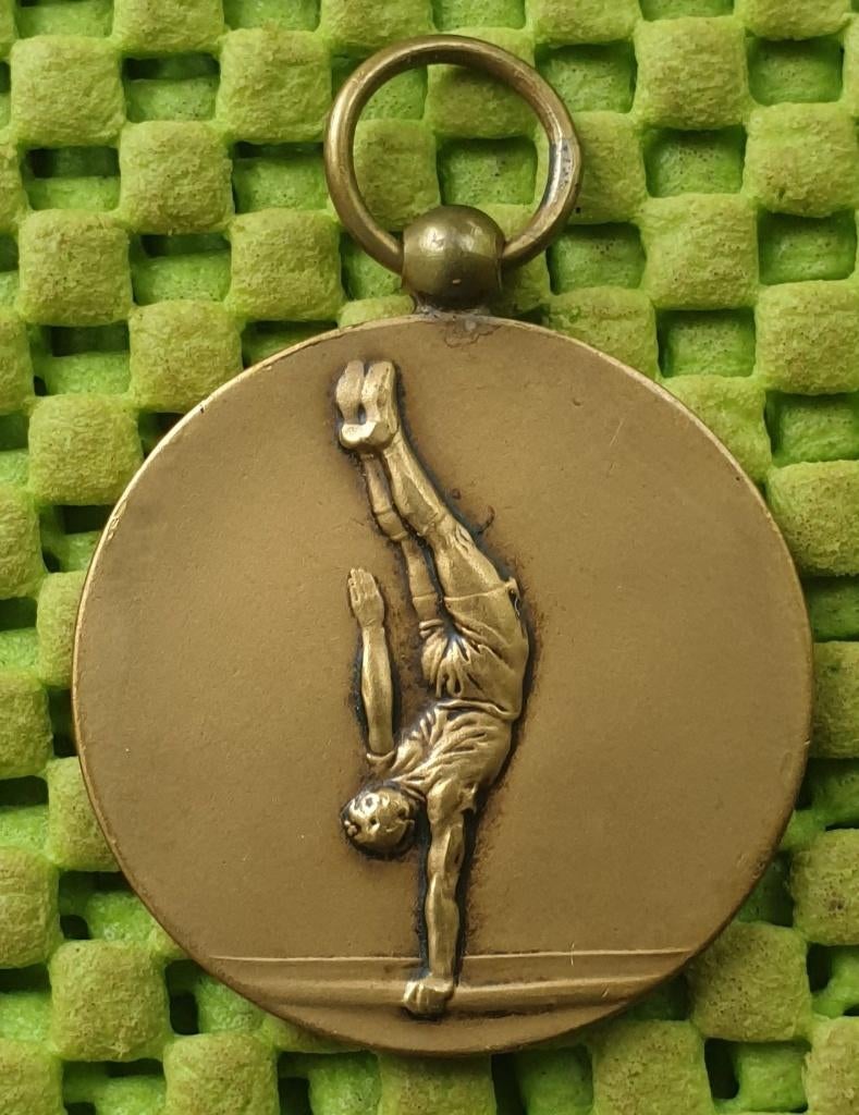 Medaille: T.T.K. (Twentsche Turnkring) Almelo 1938, Ophalen of Verzenden, Overige materialen, Nederland