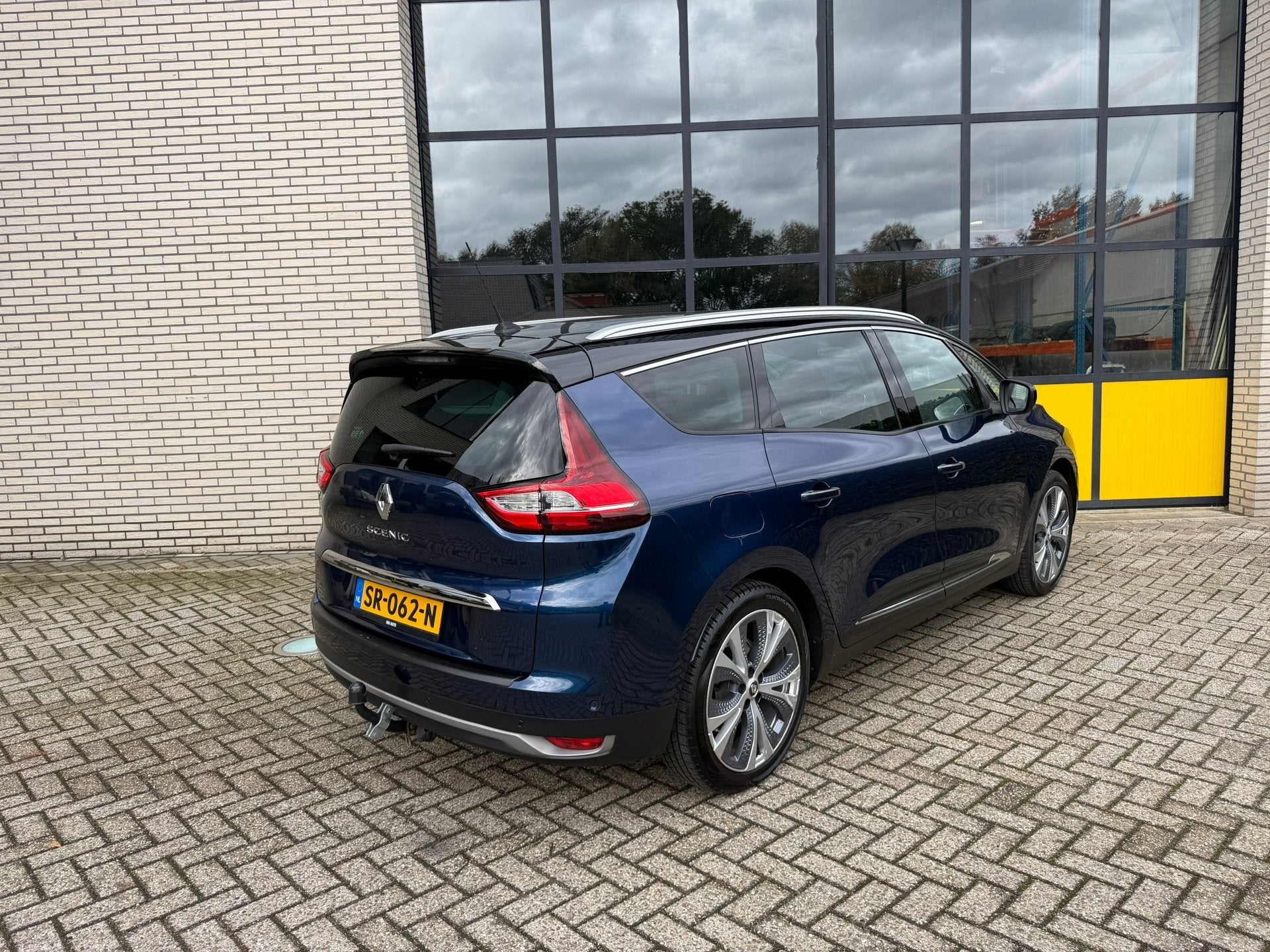 Renault Grand Scénic 1.3 TCe Intens 7p, Trekhaak, achteruit, Auto's, Voorwielaandrijving, Gebruikt, 4 cilinders, 1850 kg