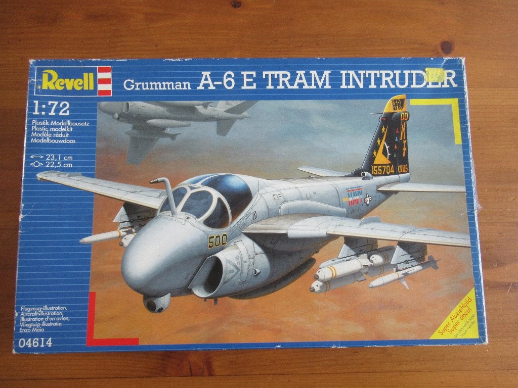 A-6E TRAM Intruder (Revell 1/72), 1:72 tot 1:144, Revell, Ophalen of Verzenden, Zo goed als nieuw
