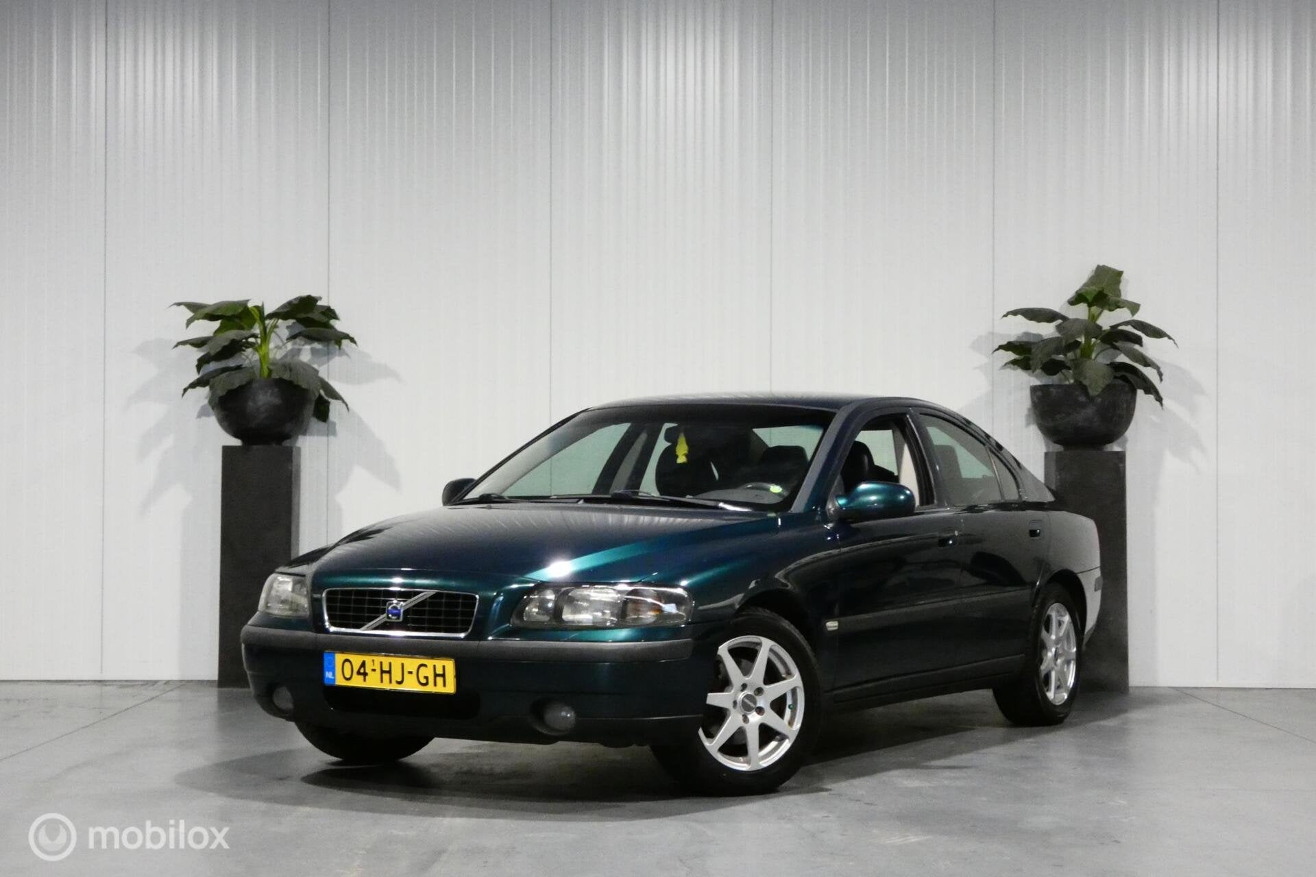 Volvo S60 2.4 lpg, Auto's, Voorwielaandrijving, Gebruikt, 1498 kg, Origineel Nederlands
