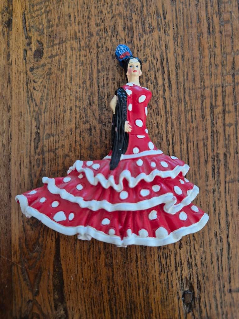 Koelkastmagneetje Spaanse dame ***zgan***, Ophalen of Verzenden, Zo goed als nieuw