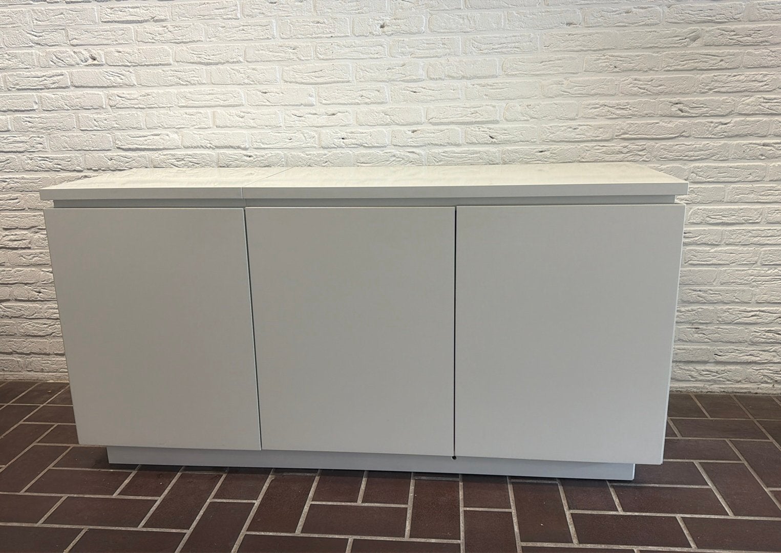 Interlübke Cube TV-lift Dressoir Design: Werner Aisslinger, Ophalen, Zo goed als nieuw, 25 tot 50 cm