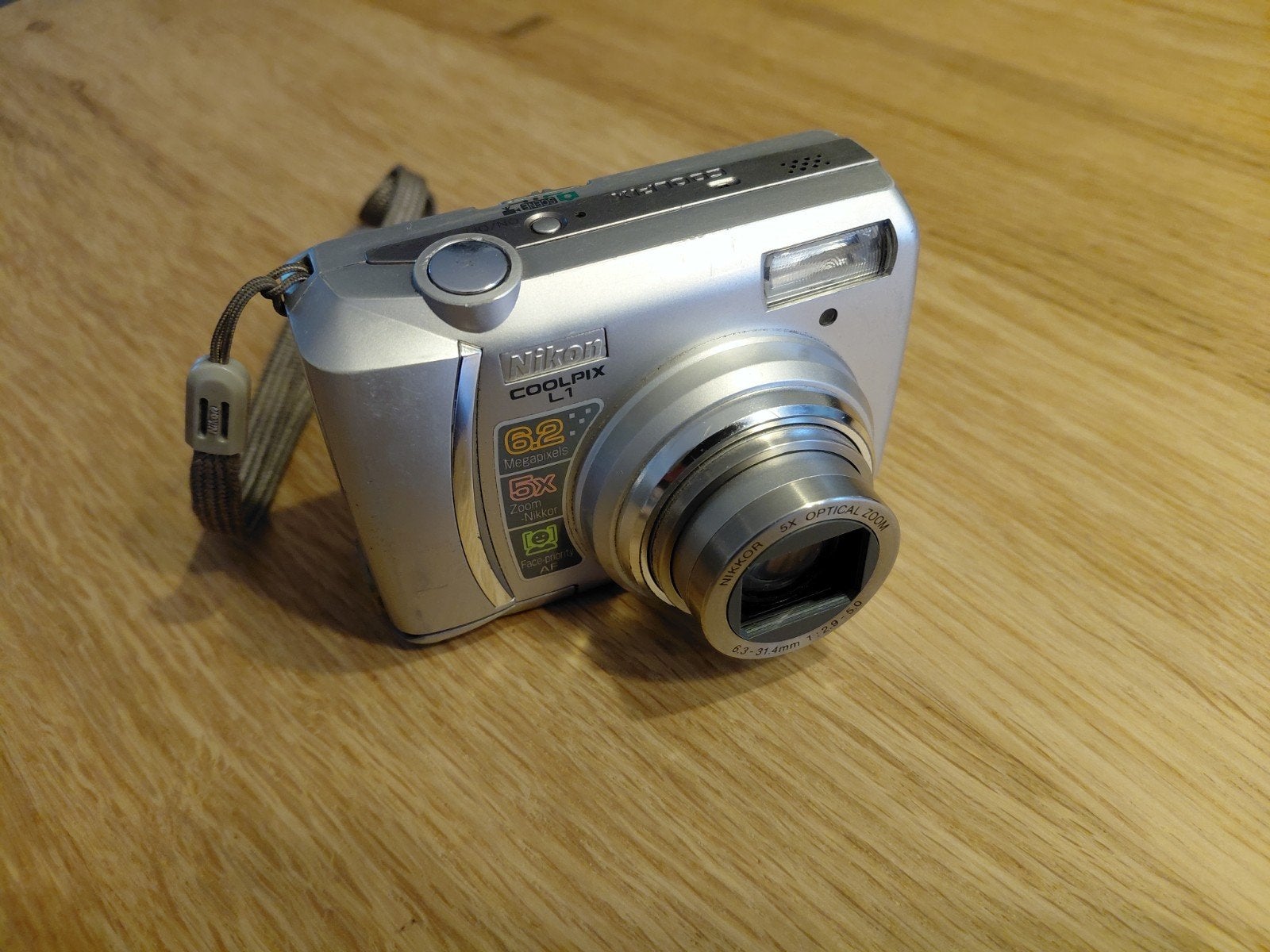 Nikon Coolpix L1 digitale pocket camera, Gebruikt, Geheugenkaart, 4 t/m 7 keer, Nikon
