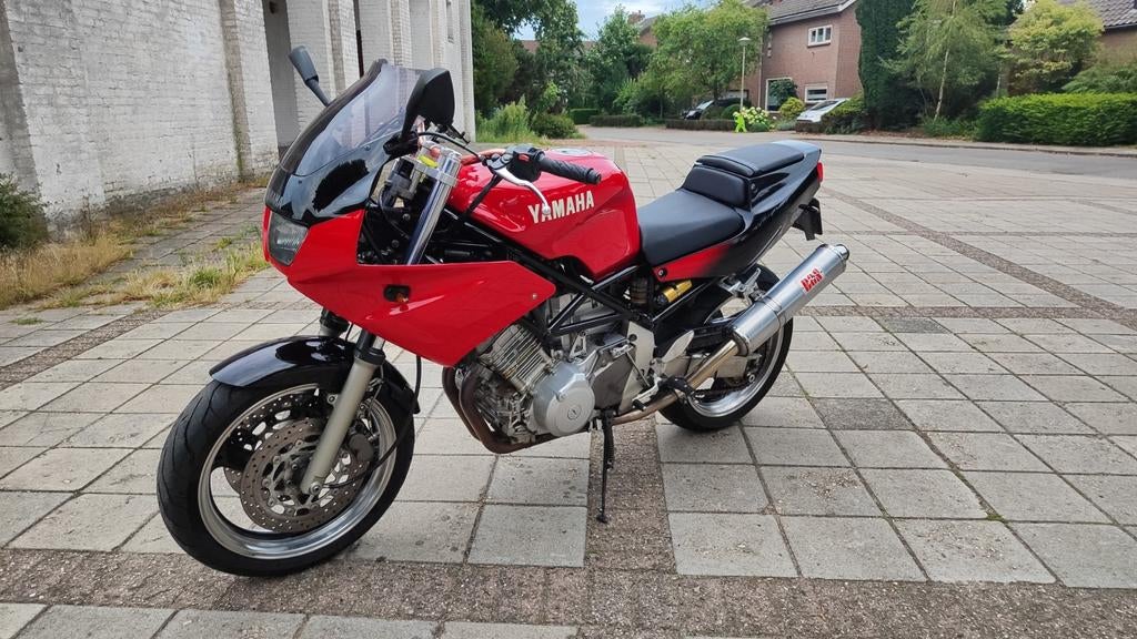 Yamaha TRX 850, 34.900km, liefhebber, zeer net en compleet, Motoren, Motoren | Yamaha, 2 cilinders, 849 cc, Occasion, Motorrijbewijs A