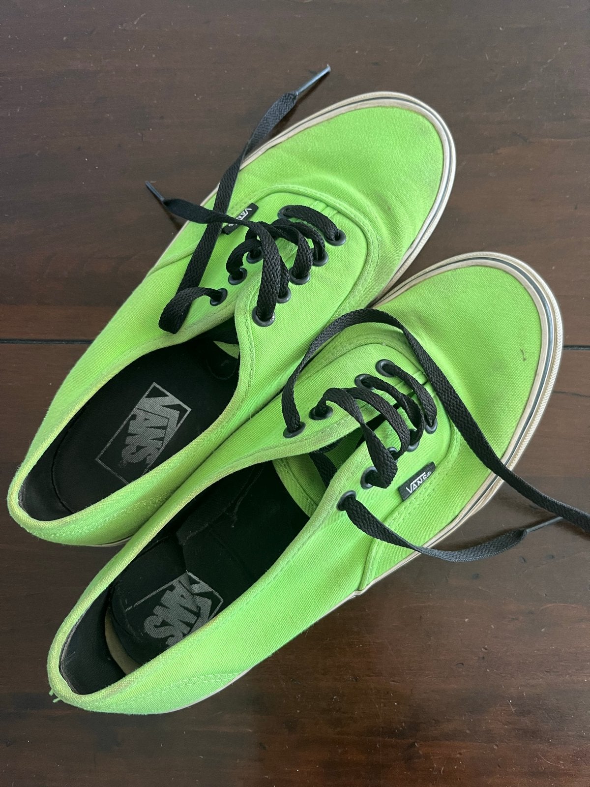 Neon Groene Vans - Perfect voor Festival Carnaval Oeteldonk, Kleding | Dames, Schoenen, Ophalen of Verzenden, Sneakers of Gympen