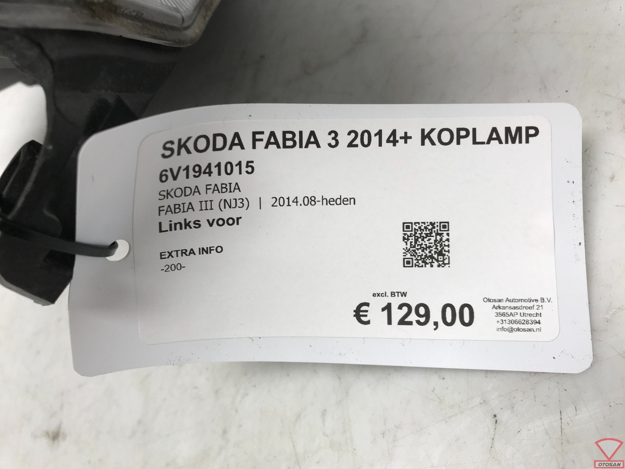 Skoda Fabia 3 2014+ Koplamp Halogeen Links 6V1941015, Auto-onderdelen, Verlichting, Skoda, Skoda Auto a.s., Gebruikt, Infoline@skoda-auto.cz