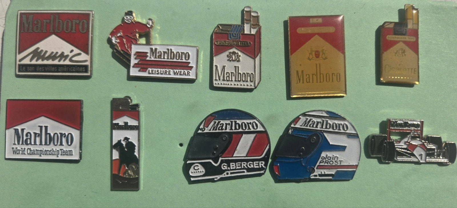 Vintage Assorted Marlboro Pins x10, Ophalen of Verzenden, Gebruikt, Overige onderwerpen, Speldje of Pin