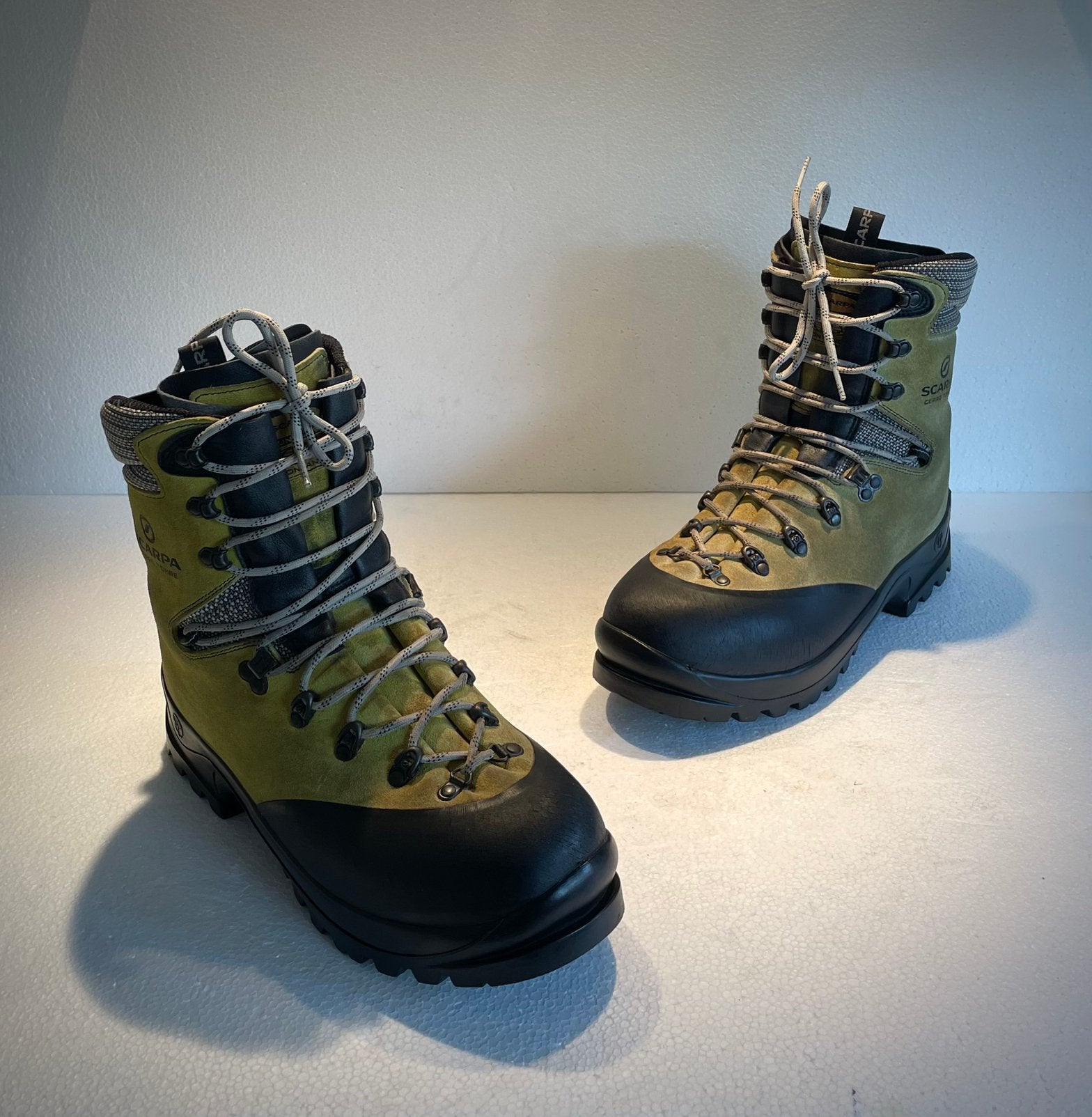 Scarpa bergschoenen wandelschoenen wandelen klimmen 46, Ophalen of Verzenden, Overige kleuren, Wandelschoenen of Bergschoenen