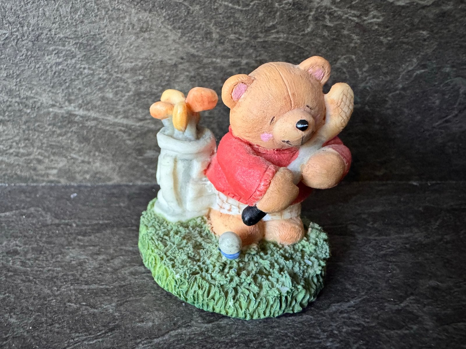 Forever Friends Beertje Golfer Beeldje - Zo goed als nieuw, Verzamelen, Ophalen of Verzenden, Zo goed als nieuw, Dier
