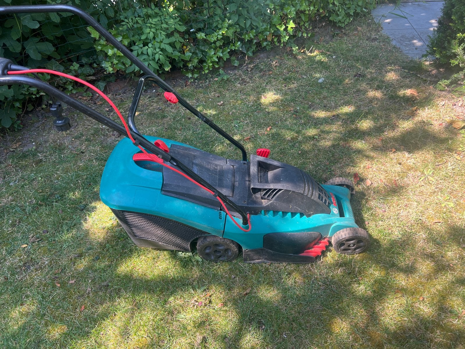 Bosch Rotak type 37 elektrische grasmaaier 220v, Ophalen, Cirkelmaaier, Gebruikt, Elektrische grasmaaier
