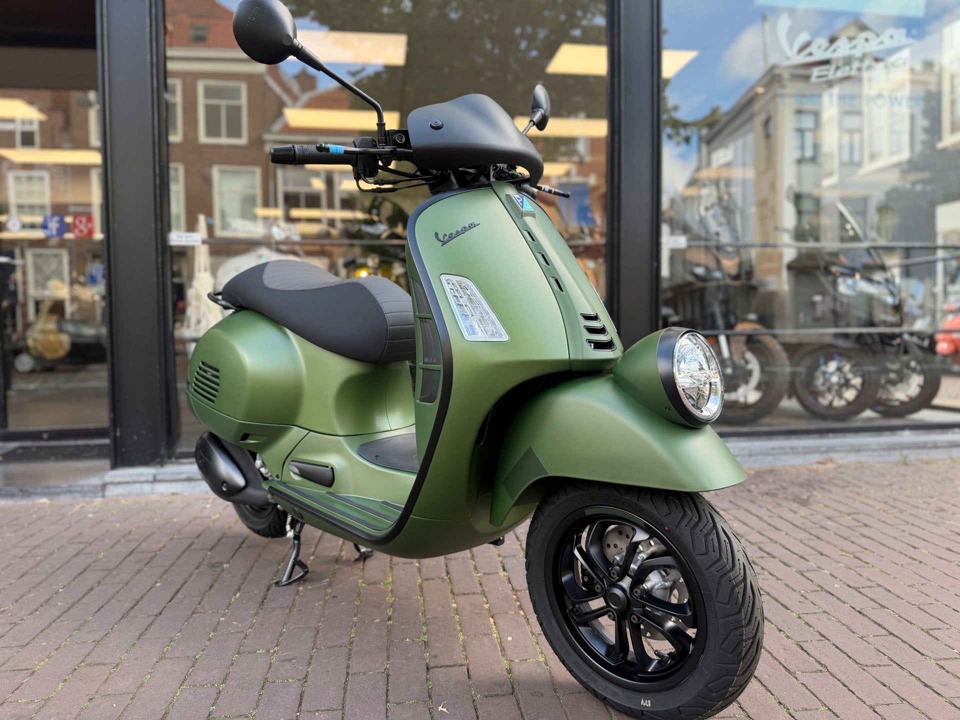 Vespa GTV 310 Euro5+ Verde Ribelle Matt | 4 Jaar Fabrieksgar, Scooter, Bedrijf, 310 cc, 12 t/m 35 kW
