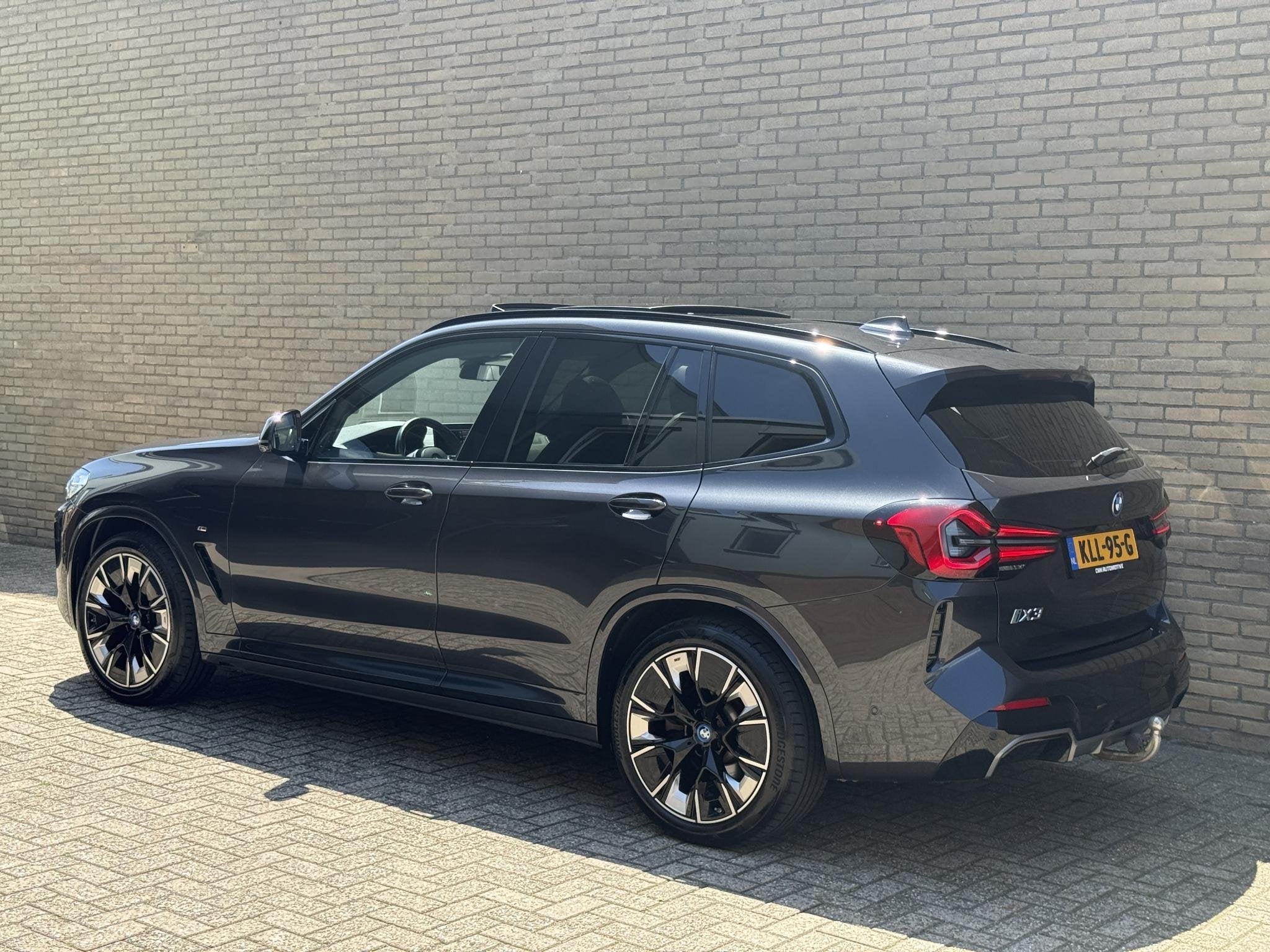 BMW iX3 High Executive 80 kWh | 94% SOH | M-pakket | Elektri, Automaat, Dealer onderhouden, Achterwielaandrijving, Gebruikt