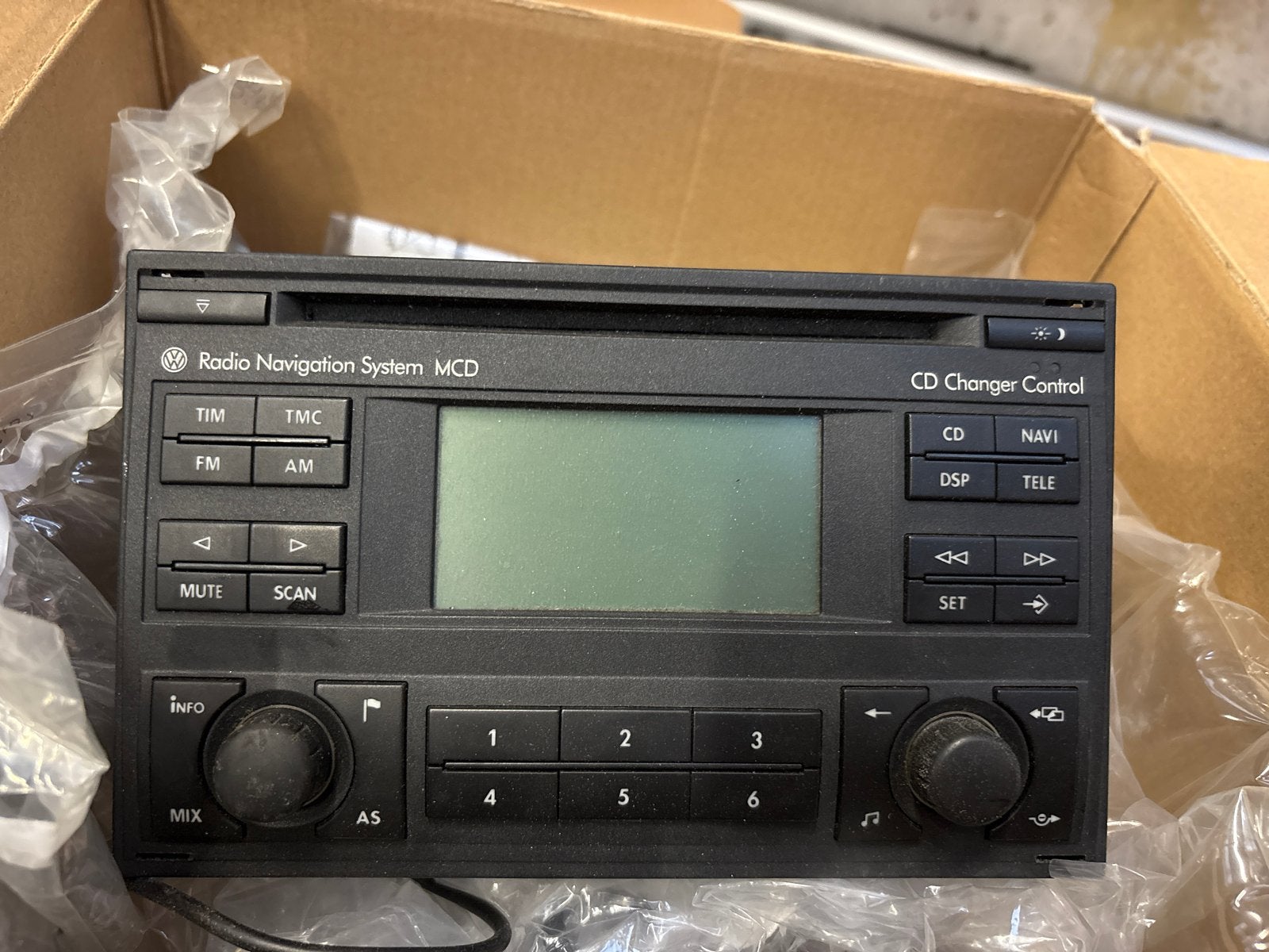 VW Radio Navigatiesysteem T5 Origineel MCD -6Q0 035 191, Auto diversen, Autoradio's, Ophalen, Gebruikt