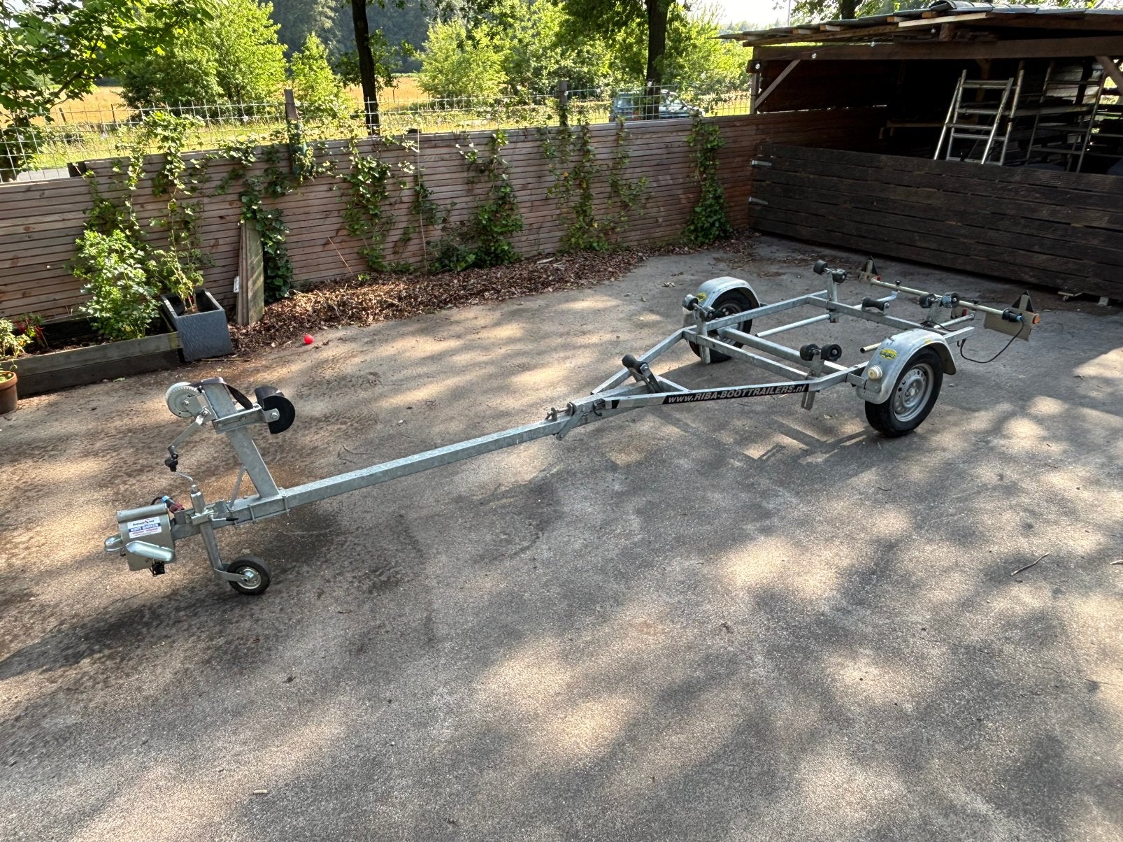 Te Huur: Trailer voor boten tot 6 meter - B-rijbewijs, Ophalen, Minder dan 1500 kg, Minder dan 6 meter, Zo goed als nieuw